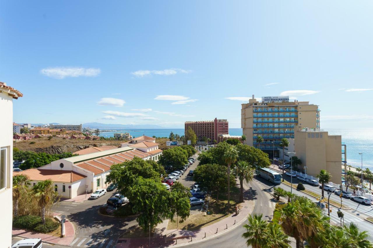 בנאלמדנה Spacious Beachfront Flat With Sea Views And Private Indoor Parking מראה חיצוני תמונה